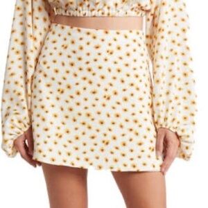 Floral Slip Mini skirt in Ditsy Daisies/Ivory Multi